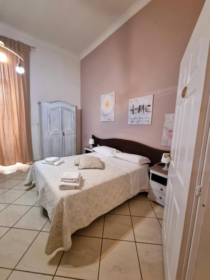 B&B Napoli Centrale Room&Jacuzzi Exterior foto